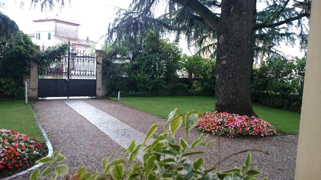 B&B Villa Dei Pini Domegliara Extérieur photo