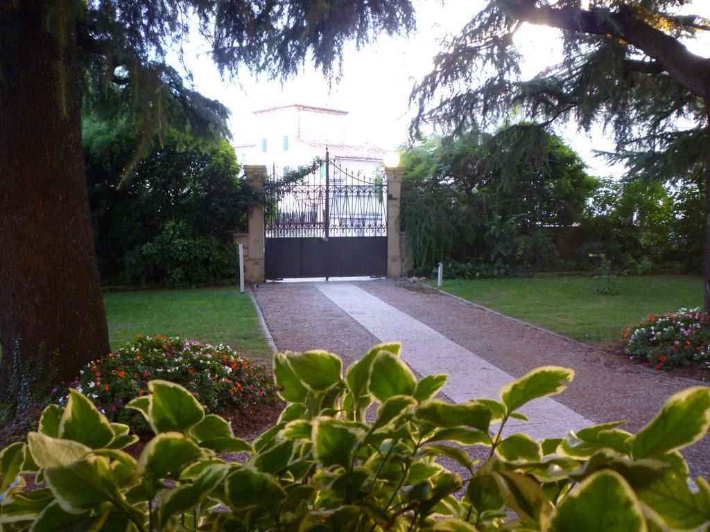 B&B Villa Dei Pini Domegliara Extérieur photo