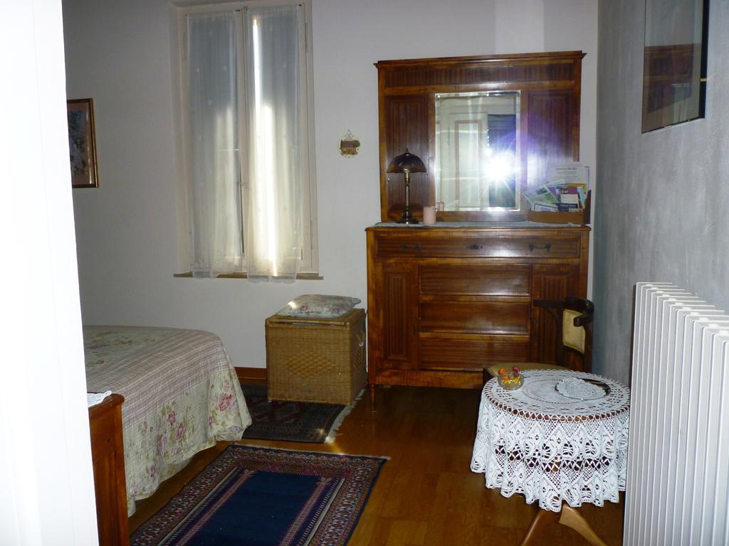 B&B Villa Dei Pini Domegliara Chambre photo